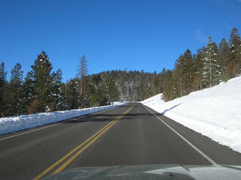 087-view_along_road