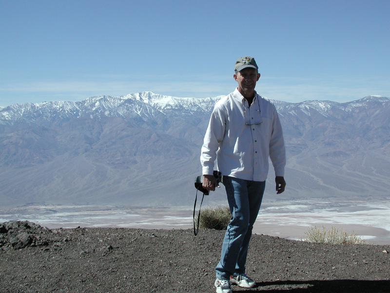 07-Dad_at_Dante's_Peak_overlook