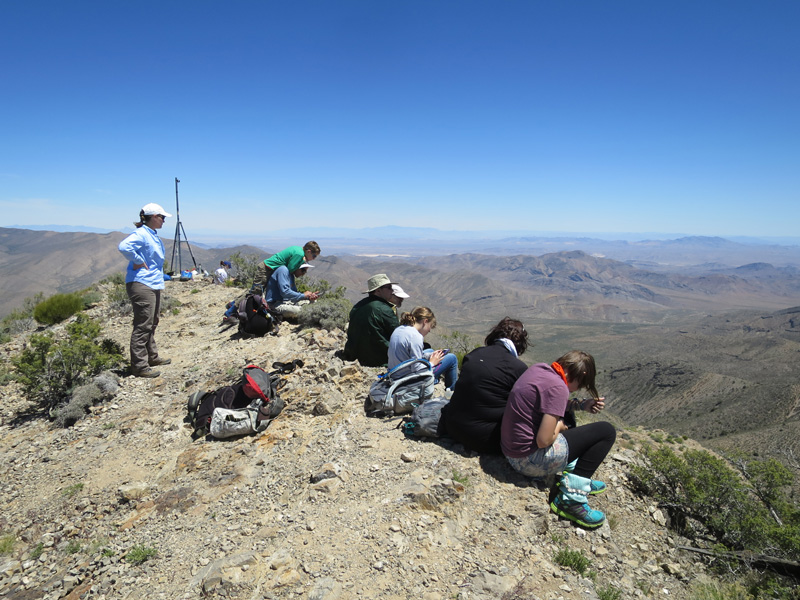 47-group_on_the_peak-from_Jim_Boone