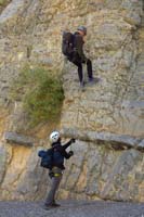 57-Marc_rappelling,Garronc_belaying