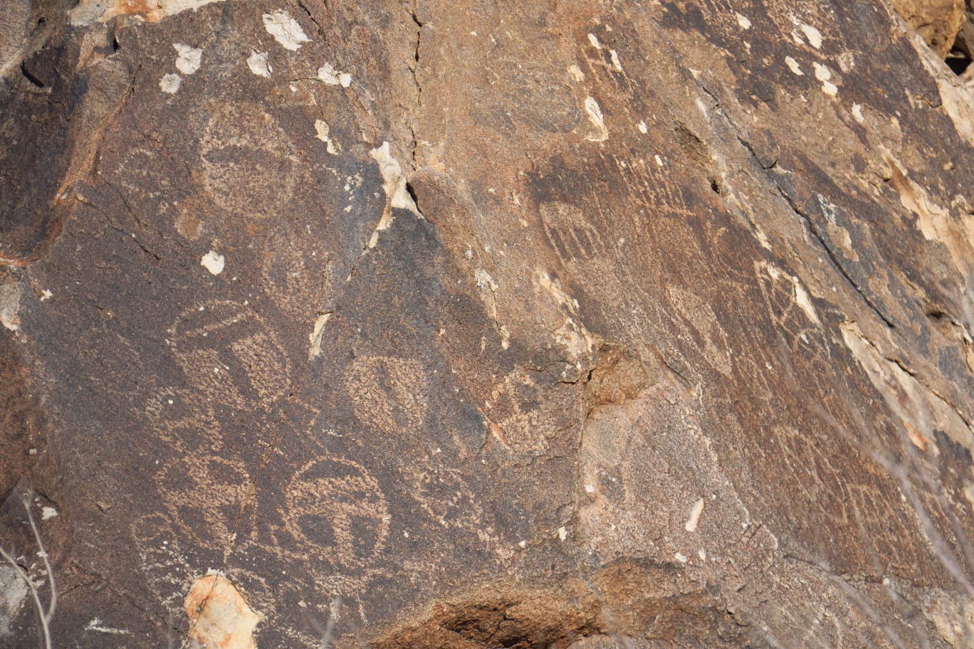 65-petroglyphs_at_mouth_of_Keyhole_Canyon