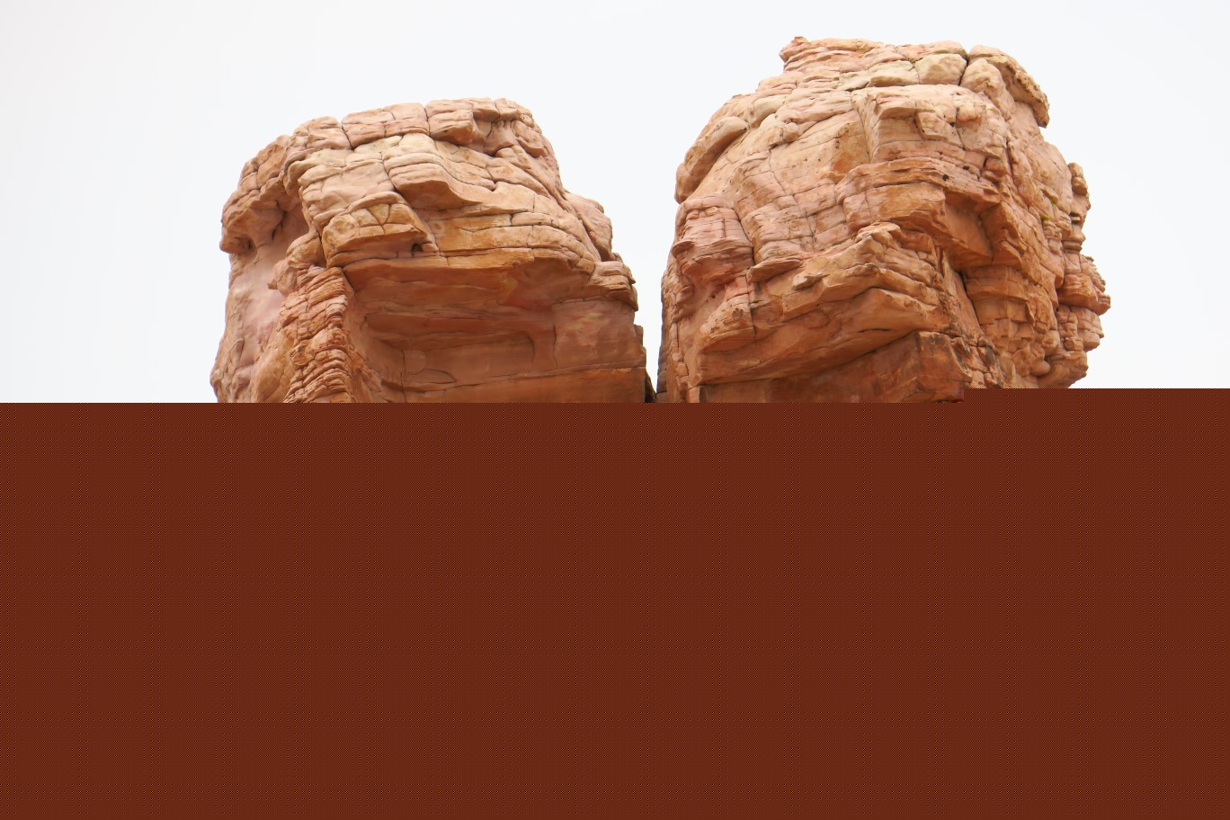 05-rocks_with_petroglyphs