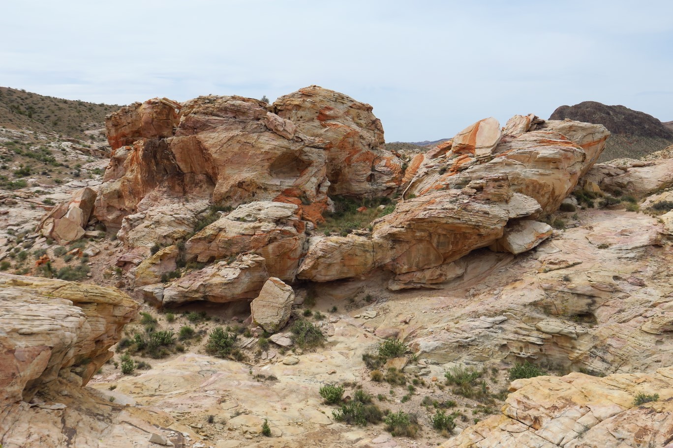 39-pretty_desert_scenery