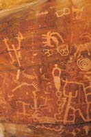 42-Newspaper_Rock_petroglyphs2