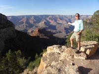 03-me_presenting_the_Grand_Canyon-we_should_coming_up_Bright_Angel_Trail_in_two_days