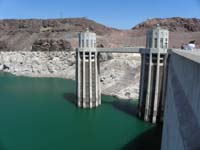 04-AZ_intake_towers