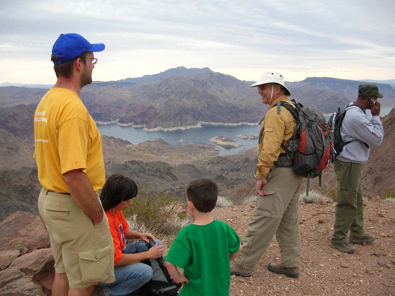 18-Joel_Carole_Toby_Bob_Roy_taking_a_break