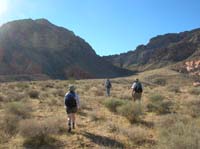 10-Alda_Walter_Joel_trekking_across_the_desert