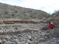 02-group_descending_into_the_wash