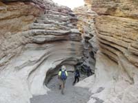 28-group_in_the_Narrows