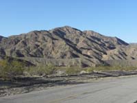 02-Peak_2122_and_Willow_Beach_Peak_from_road_to_Willow_Beach
