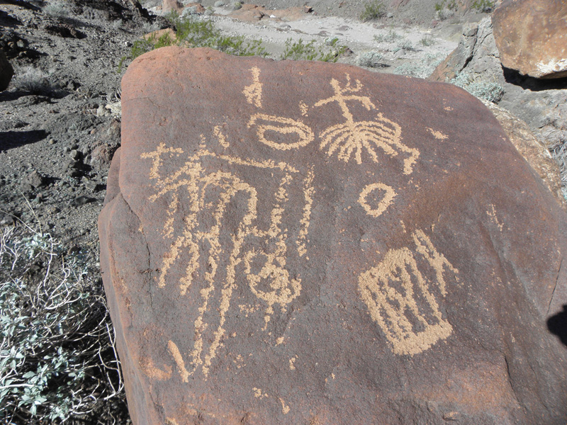 079-petroglyphs