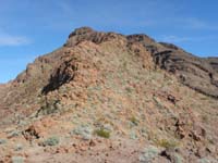 15-pretty_volcanic_terrain_on_the_way_to_the_peak