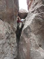 40-me_squeezing_between_chock_stones