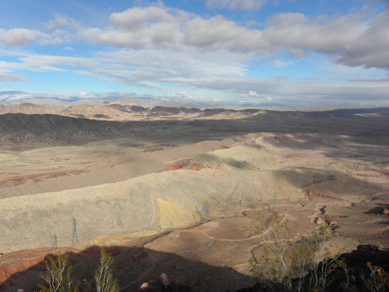 22-scenic_view_from_peak-looking_N