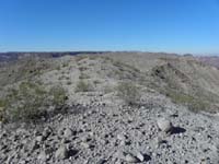 41-on_the_plateau-hump_towards_right_of_center_is_Sandwich_Peak