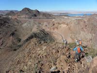 38-group_coming_down_from_Hoover_Peak-James_and_Bella_to_left_of_center_down_ridge