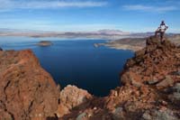 27-Laszlo_standing_on_precarious_spot_with_amazing_Lake_Mead_views