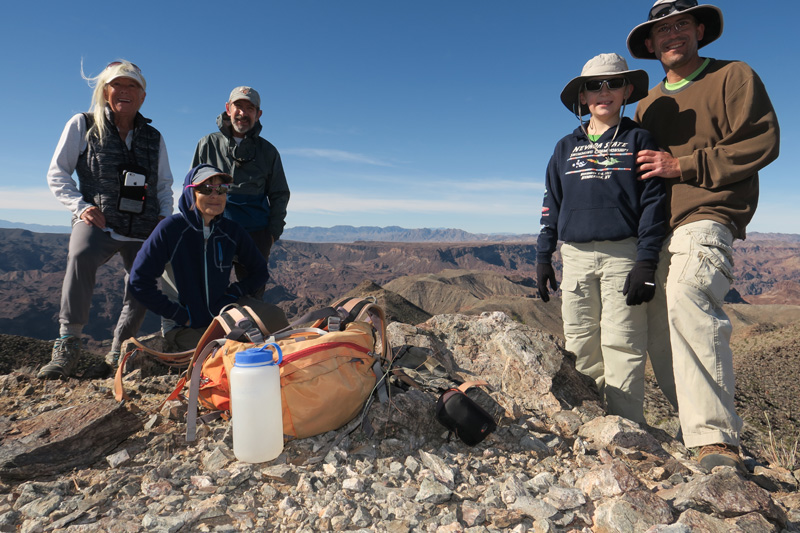 15-summit_photo_from_Peanut_Peak-Valerie,Luba,Ed,Kenny,Daddy