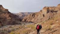 03-Mary_and_I_heading_towards_the_wash_leading_to_the_hot_spring-from_Mike