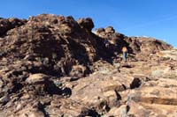 06-going_around_the_slot_canyon_obstacles_just_to_the_right(N)