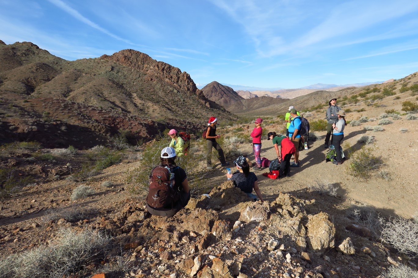 09-group_taking_a_break