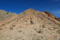 40-heading_up_slope_to_Unity_Peak