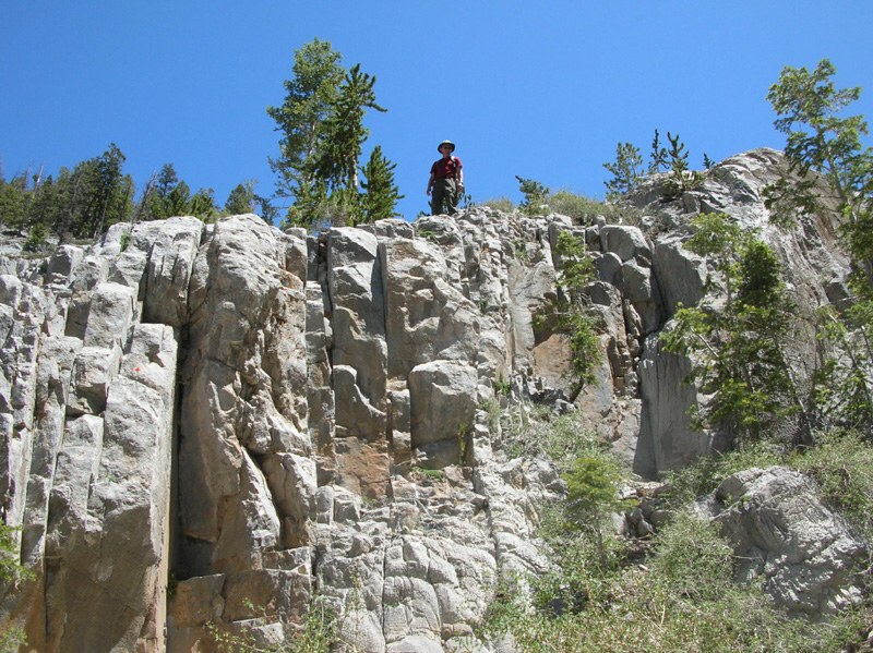 39-Dad_on_cliff_edge