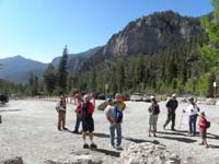 04-Ardiente_retirement_community_hiking_group_at_beginning_of_hike