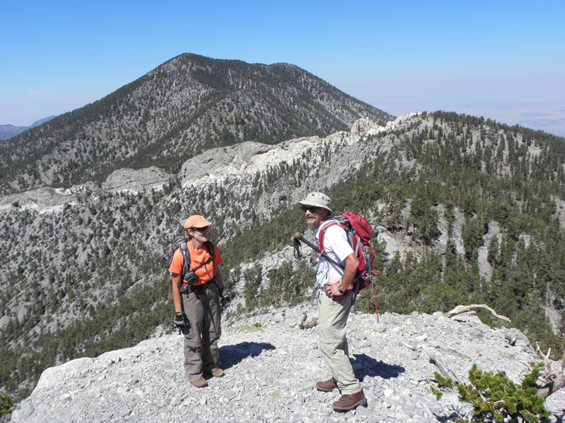 20-Luba_and_Jim_with_Bonanza_Peak_in_distance