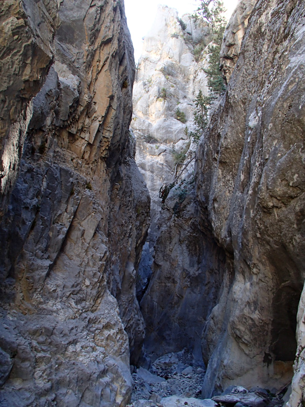 06-pretty_slot_canyon