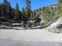 01-trail_head_with_large_parking_area