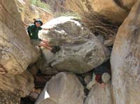 90-Chris_stemming_down_boulders