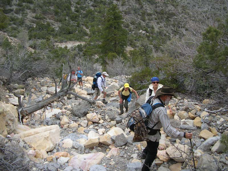 03-walking_up_the_North_Peak_wash