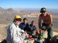 49-Lori_Chris_Larry_Greg_on_the_peak