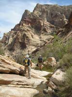 149-Ali_Jim_Erika_and_pretty_scenery