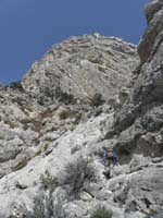 041-further_up_the_wash-a_bit_of_loose_rocks_on_a_steep_grade