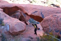 53-Richard_passing_through_Calico_Arch