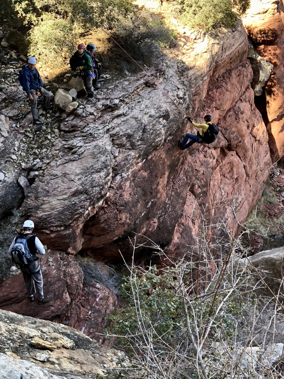62-Richard_rappelling-from_Laszlo