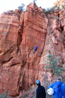 89-Luba_rappelling