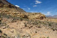 084-looking_back_to_scenery_along_the_trail