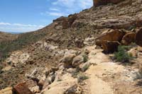 091-scenery_along_the_trail-careful_of_the_exposed_cliff