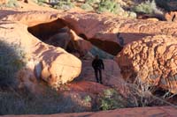 04-Brett_passes_through_Calico_Arch