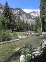 06-river_and_mountain_scenery