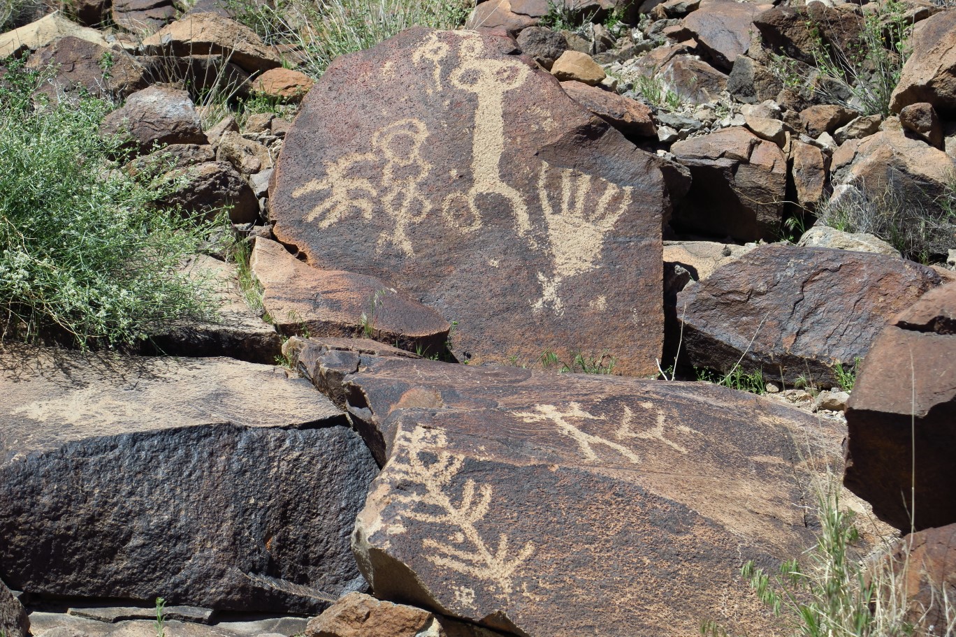 027-petroglyphs