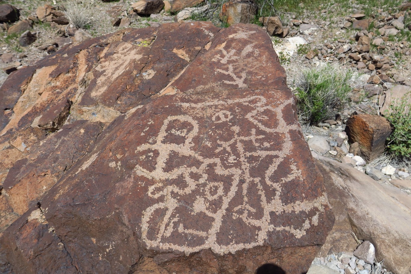 070-petroglyphs