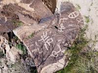 039-petroglyphs