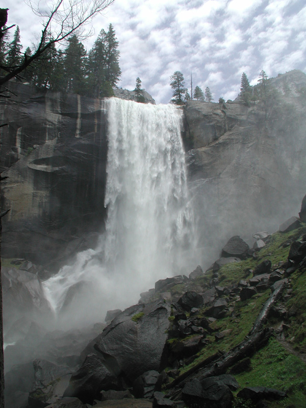 26-Vernal_Falls_along_Mist_Trail