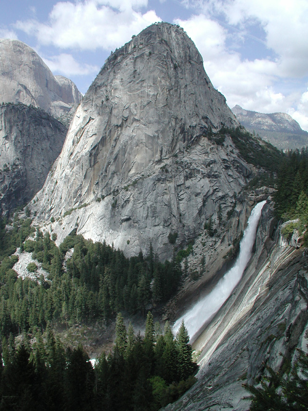 60-view_of_Nevada_Falls_from_above