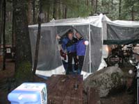 01-Dave-B._and_Dave-N._are_happy_eventhough_it's_raining